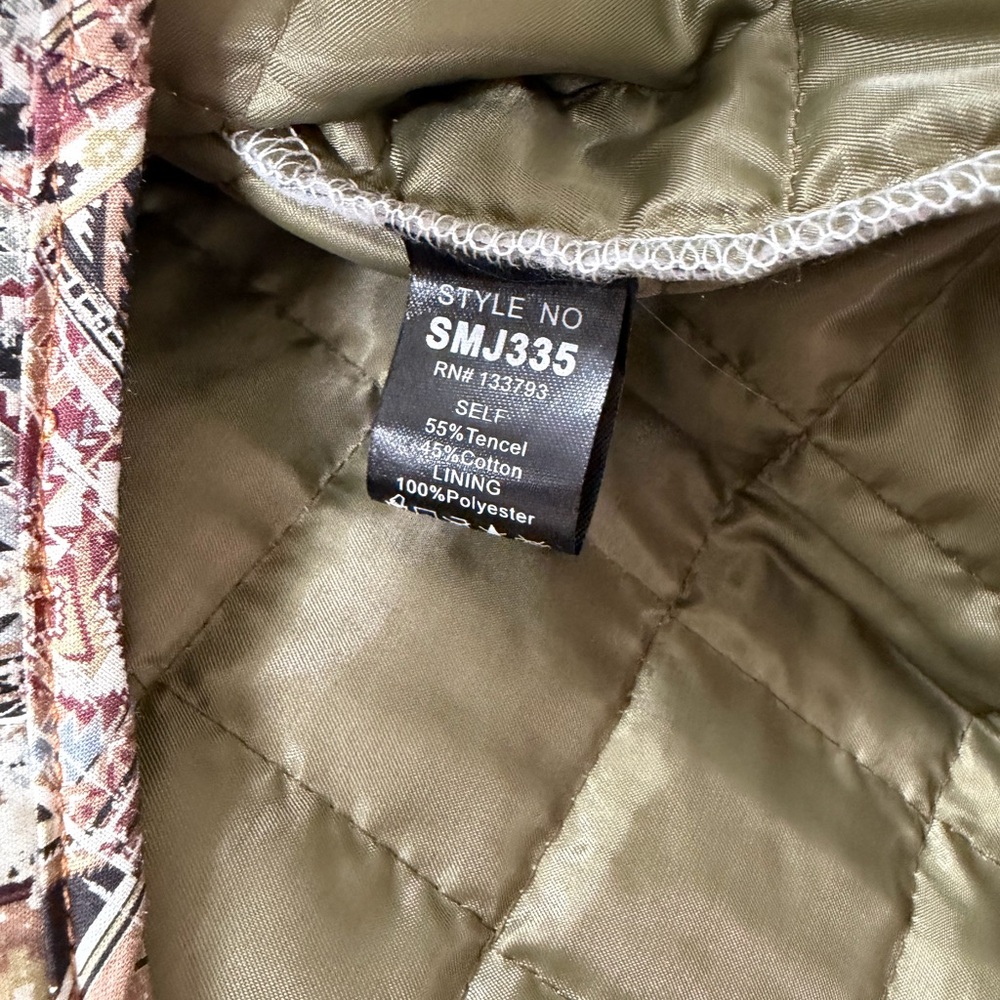 ✨NWT- POL Quilted Floral Patchwork Color Block Shacket size m/l - Picture 11 of 11